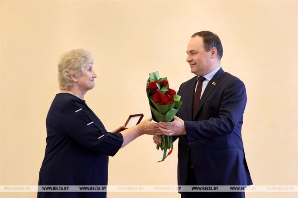 Головченко вручил государственные награды представителям различных сфер Головченко вручил государственные награды представителям различных сфер