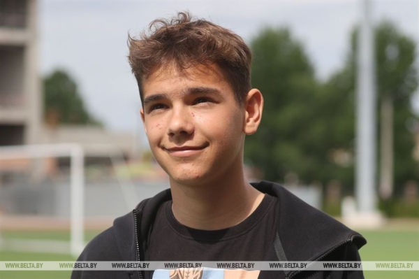 Для теннисистов, футболистов, борцов и атлетов. Спорткомплекс "Шахтер" прихорошился к II Играм стран СНГ Для теннисистов, футболистов, борцов и атлетов. Спорткомплекс "Шахтер" прихорошился к II Играм стран СНГ