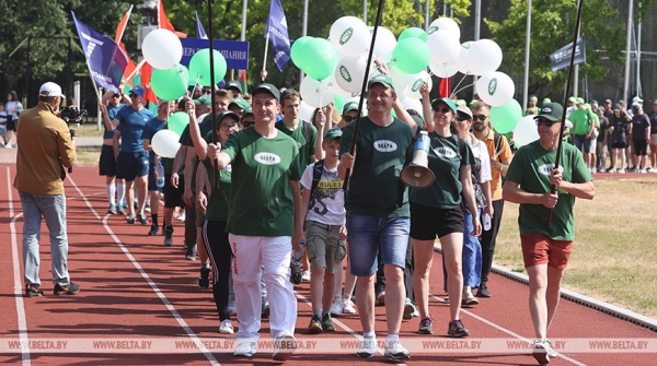 Перцов на спартакиаде в "Стайках": сегодня мы уже победили, мы сплотились нашей единой командой СМИ Перцов на спартакиаде в "Стайках": сегодня мы уже победили, мы сплотились нашей единой командой СМИ