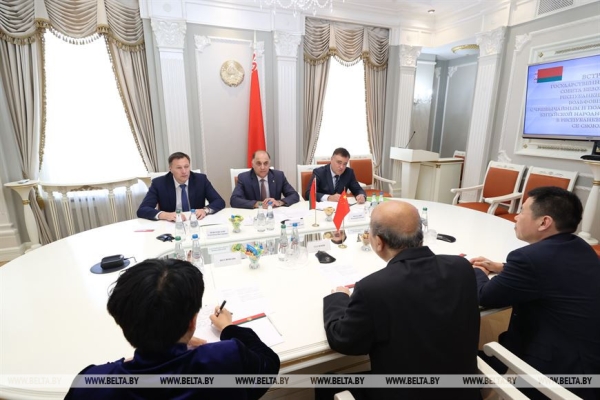 Беларусь и Китай обсудили актуальные вопросы в сфере международной безопасности Беларусь и Китай обсудили актуальные вопросы в сфере международной безопасности