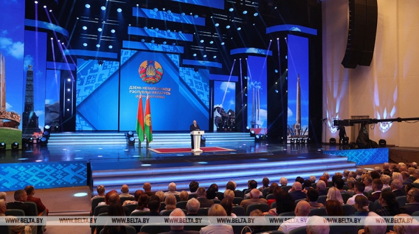 Лукашенко: для Дня Независимости нет и не может быть другой даты, кроме 3 июля Лукашенко: для Дня Независимости нет и не может быть другой даты, кроме 3 июля