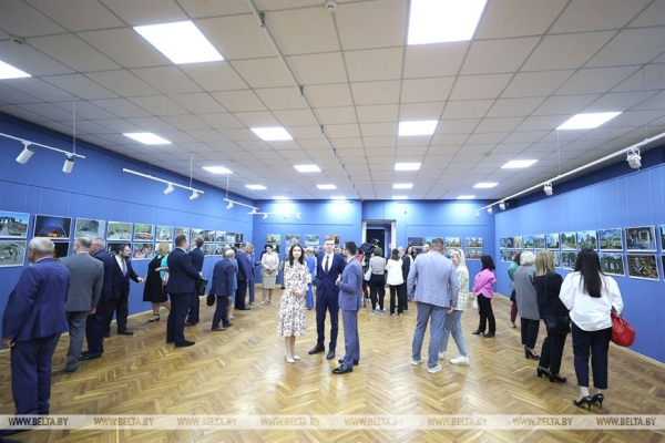 "Сам Бог велел воплотить эту идею в жизнь". Выставка фоторабот об Армении и Беларуси открылась в Минске "Сам Бог велел воплотить эту идею в жизнь". Выставка фоторабот об Армении и Беларуси открылась в Минске