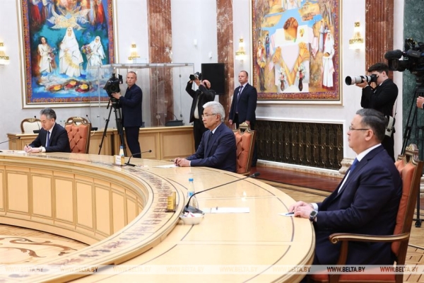 Укрепление доверия, истерики Запада и план действий в экономике. О чем говорил Лукашенко с главами МИД ОДКБ?