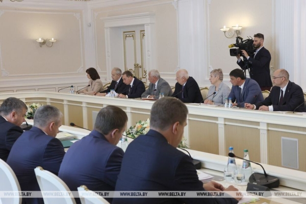 Отчет правительства, подготовка к выборам, выпускной и мятежный "Вагнер". Итоги неординарной недели Президента Отчет правительства, подготовка к выборам, выпускной и мятежный "Вагнер". Итоги неординарной недели Президента