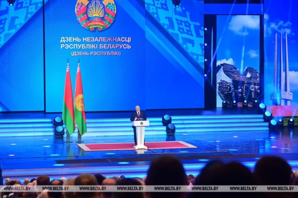 Лукашенко: для Дня Независимости нет и не может быть другой даты, кроме 3 июля Лукашенко: для Дня Независимости нет и не может быть другой даты, кроме 3 июля