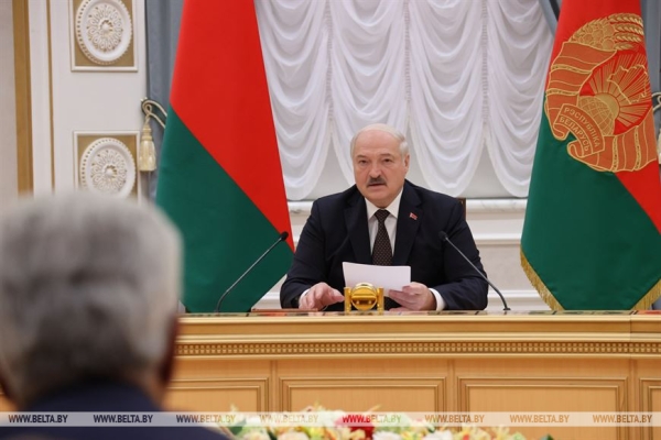 Укрепление доверия, истерики Запада и план действий в экономике. О чем говорил Лукашенко с главами МИД ОДКБ?