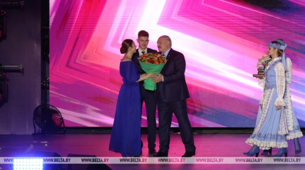 "Будущее непременно за вами". Почему Лукашенко всегда поддерживает молодое поколение "Будущее непременно за вами". Почему Лукашенко всегда поддерживает молодое поколение