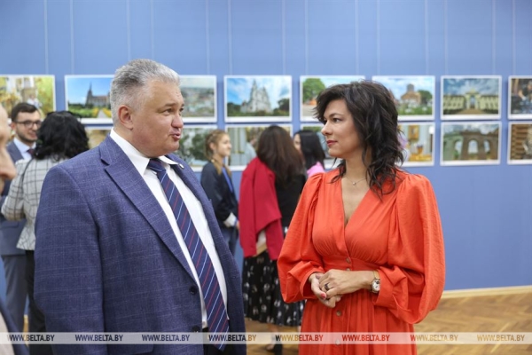 "Сам Бог велел воплотить эту идею в жизнь". Выставка фоторабот об Армении и Беларуси открылась в Минске "Сам Бог велел воплотить эту идею в жизнь". Выставка фоторабот об Армении и Беларуси открылась в Минске