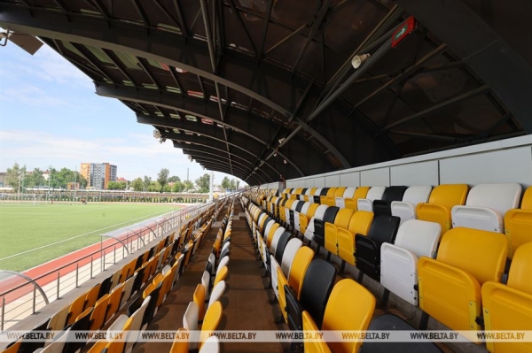 Для теннисистов, футболистов, борцов и атлетов. Спорткомплекс "Шахтер" прихорошился к II Играм стран СНГ Для теннисистов, футболистов, борцов и атлетов. Спорткомплекс "Шахтер" прихорошился к II Играм стран СНГ