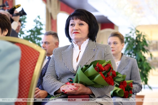 Головченко вручил государственные награды представителям различных сфер Головченко вручил государственные награды представителям различных сфер