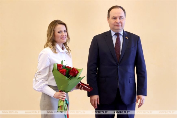 Головченко вручил государственные награды представителям различных сфер Головченко вручил государственные награды представителям различных сфер