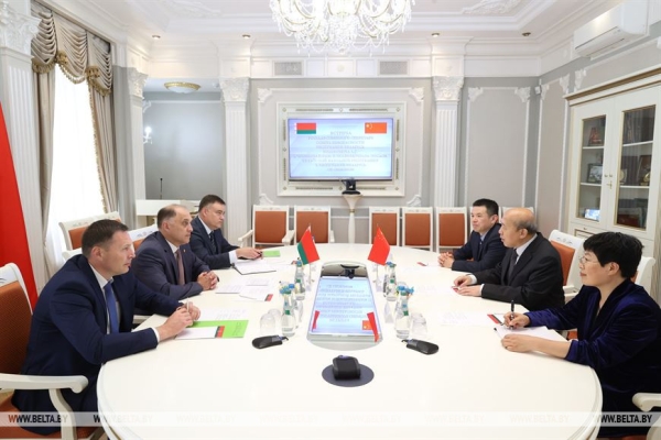 Беларусь и Китай обсудили актуальные вопросы в сфере международной безопасности Беларусь и Китай обсудили актуальные вопросы в сфере международной безопасности