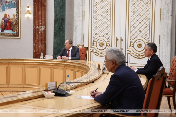 Укрепление доверия, истерики Запада и план действий в экономике. О чем говорил Лукашенко с главами МИД ОДКБ?
