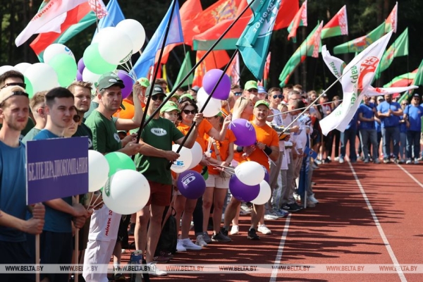 Перцов на спартакиаде в "Стайках": сегодня мы уже победили, мы сплотились нашей единой командой СМИ Перцов на спартакиаде в "Стайках": сегодня мы уже победили, мы сплотились нашей единой командой СМИ