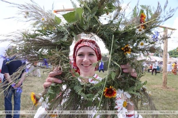 ФОТОРЕПОРТАЖ: Праздник "Купалье" ("Александрия собирает друзей") прошел в Шкловском районе ФОТОРЕПОРТАЖ: Праздник "Купалье" ("Александрия собирает друзей") прошел в Шкловском районе