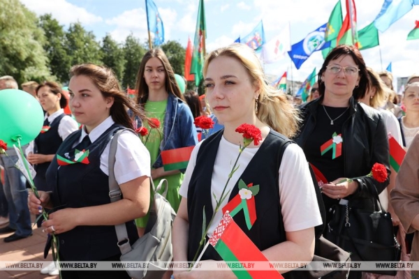 ФОТОРЕПОРТАЖ: День Независимости отпраздновали в Беларуси ФОТОРЕПОРТАЖ: День Независимости отпраздновали в Беларуси