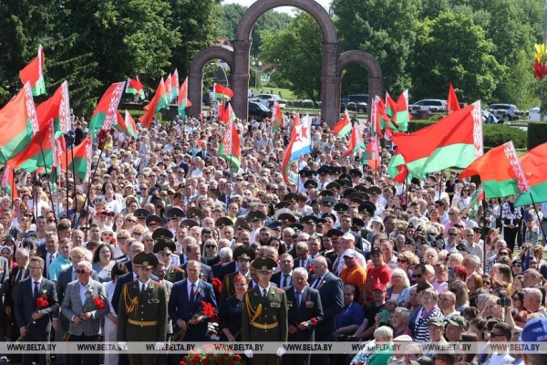 ФОТОРЕПОРТАЖ: День Независимости отпраздновали в Беларуси ФОТОРЕПОРТАЖ: День Независимости отпраздновали в Беларуси