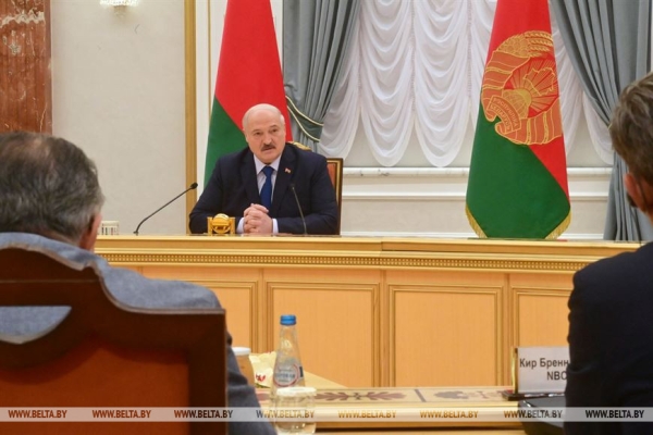 Ядерный вопрос, прогноз по Украине и планы "Вагнера". Главное из встречи Лукашенко с журналистами Ядерный вопрос, прогноз по Украине и планы "Вагнера". Главное из встречи Лукашенко с журналистами