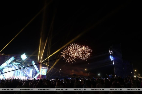 ФОТОРЕПОРТАЖ: Праздник "Купалье" ("Александрия собирает друзей") прошел в Шкловском районе ФОТОРЕПОРТАЖ: Праздник "Купалье" ("Александрия собирает друзей") прошел в Шкловском районе