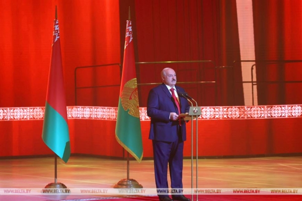 Лукашенко: без культурного наследия и крепкой духовной основы народ не может быть независимым