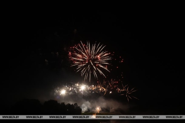 ФОТОРЕПОРТАЖ: Праздник "Купалье" ("Александрия собирает друзей") прошел в Шкловском районе ФОТОРЕПОРТАЖ: Праздник "Купалье" ("Александрия собирает друзей") прошел в Шкловском районе