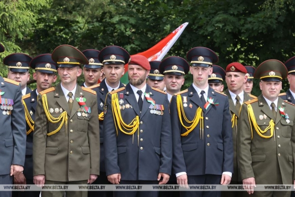 "Высота Владимирова - наша нравственная высота". Сергеенко на открытии мемориала в Могилевском районе