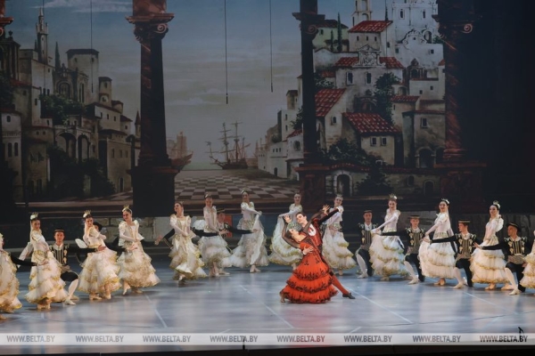 Лукашенко: без культурного наследия и крепкой духовной основы народ не может быть независимым