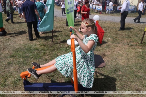 ФОТОРЕПОРТАЖ: Праздник "Купалье" ("Александрия собирает друзей") прошел в Шкловском районе ФОТОРЕПОРТАЖ: Праздник "Купалье" ("Александрия собирает друзей") прошел в Шкловском районе