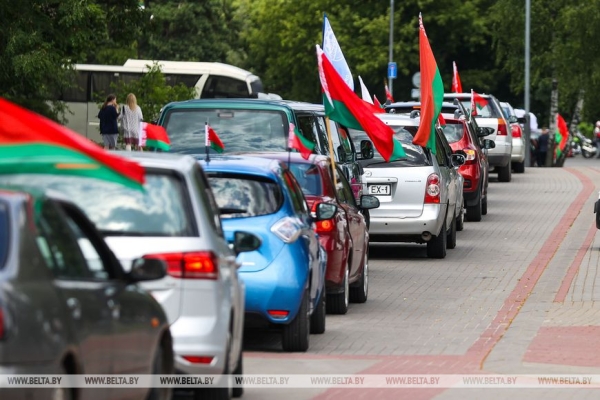 ФОТОРЕПОРТАЖ: День Независимости отпраздновали в Беларуси ФОТОРЕПОРТАЖ: День Независимости отпраздновали в Беларуси