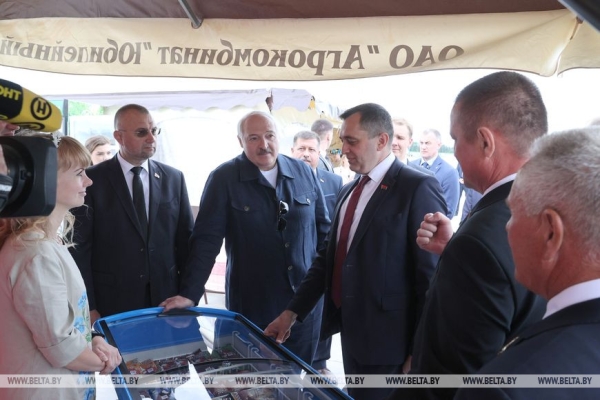 Лукашенко об АПК: не сырье надо вывозить, а готовую продукцию