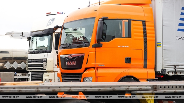 ГПК: Литва перекрыла движение в пункте пропуска "Мядининкай" ГПК: Литва перекрыла движение в пункте пропуска "Мядининкай"