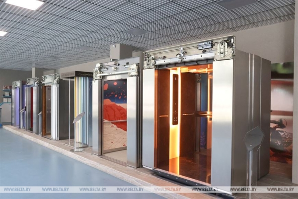 Лукашенко на "Могилевлифтмаше" призвал использовать нынешнее окно возможностей