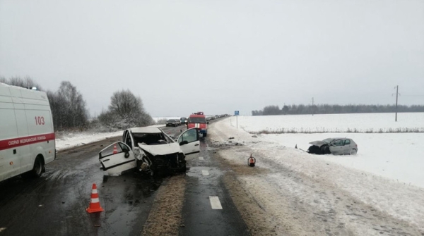 В Волковысском районе произошло лобовое столкновение двух легковушек