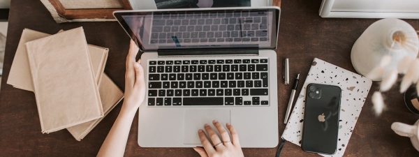 Умер блогер Александр Кондратович, известный под псевдонимом «Василий Телогрейкин»                                 
            Умер блогер Александр Кондратович, известный под псевдонимом «Василий Телогрейкин»