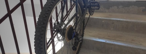 За неправильное хранение велосипедов их владельцам придется раскошелиться. Штраф может достигать 800 рублей
За неправильное хранение велосипедов их владельцам придется раскошелиться. Штраф может достигать 800 рублей