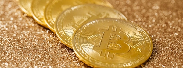 Цены на золото продолжают обновлять рекорды                                 
            Цены на золото продолжают обновлять рекорды