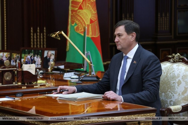 Подготовка важных мероприятий и кадры. Лукашенко принял с докладом первого замглавы Администрации Президента Подготовка важных мероприятий и кадры. Лукашенко принял с докладом первого замглавы Администрации Президента