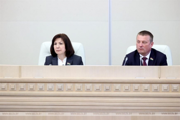 Кочанова избрана председателем Совета Республики восьмого созыва Кочанова избрана председателем Совета Республики восьмого созыва