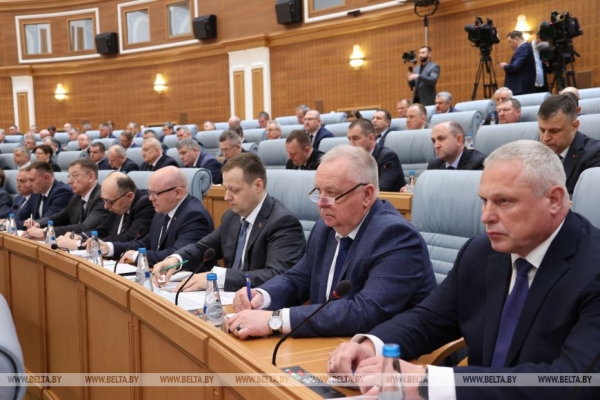 Герой Беларуси, стратегия в промышленности, мирный план для Украины и космос в Кремле. Итоги недели Президента Герой Беларуси, стратегия в промышленности, мирный план для Украины и космос в Кремле. Итоги недели Президента