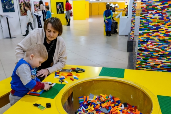 В TRINITI откроется фирменный магазин “Луч” и приедет выставка конструктора ЛЕГОУ                                 
            В TRINITI откроется фирменный магазин “Луч” и приедет выставка конструктора ЛЕГОУ