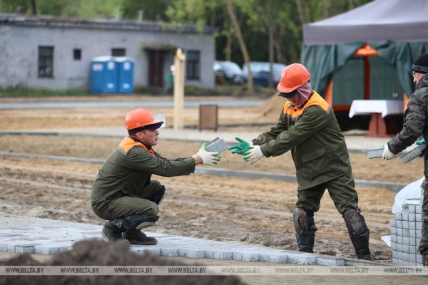 ФОТОРЕПОРТАЖ: Республиканский субботник прошел в Беларуси