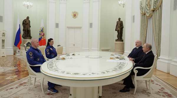 "Это и есть наше единство". Лукашенко и Путин встретились в Кремле с Василевской и Новицким "Это и есть наше единство". Лукашенко и Путин встретились в Кремле с Василевской и Новицким