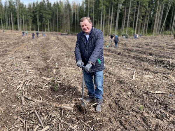 ФОТОРЕПОРТАЖ: Республиканский субботник прошел в Беларуси