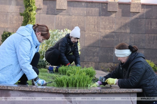 ФОТОРЕПОРТАЖ: Республиканский субботник прошел в Беларуси