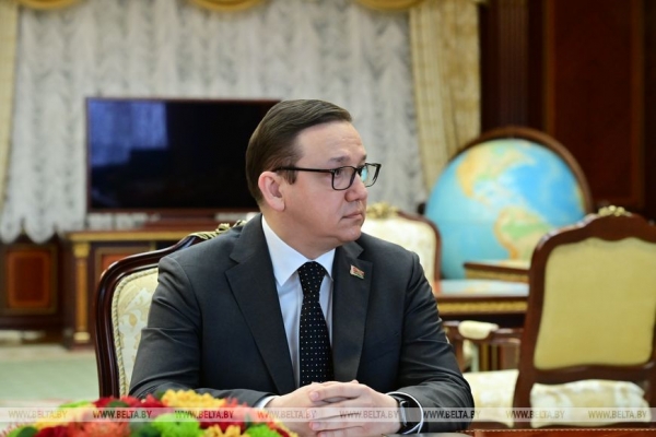 "Некоторые хотят повоевать, власть захватить". Лукашенко об информационной войне и планах беглых "Некоторые хотят повоевать, власть захватить". Лукашенко об информационной войне и планах беглых