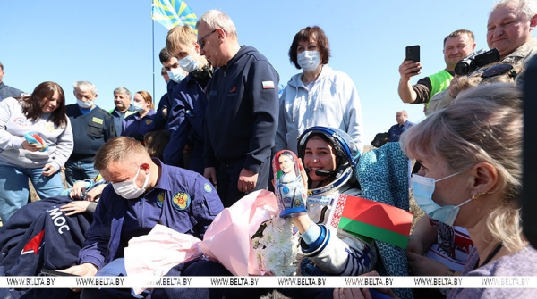 Первый космонавт суверенной Беларуси вернулась на Землю. Как завершилось звездное путешествие Василевской Первый космонавт суверенной Беларуси вернулась на Землю. Как завершилось звездное путешествие Василевской