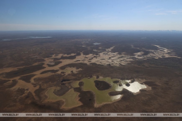 Эти кадры войдут в историю суверенной Беларуси. Лучшие фото БЕЛТА с места приземления Василевской Эти кадры войдут в историю суверенной Беларуси. Лучшие фото БЕЛТА с места приземления Василевской