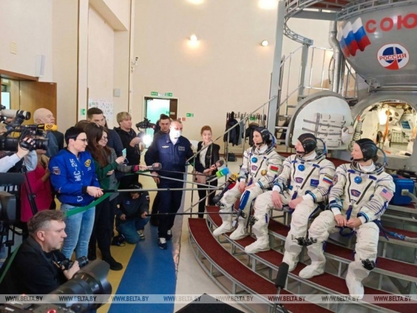 Первый космонавт суверенной Беларуси вернулась на Землю. Как завершилось звездное путешествие Василевской Первый космонавт суверенной Беларуси вернулась на Землю. Как завершилось звездное путешествие Василевской