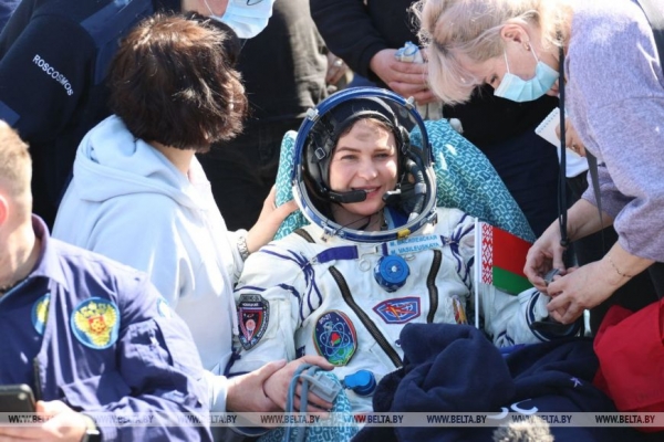 Бессонная ночь, послание потомкам и кадровый день. Итоги Недели Президента