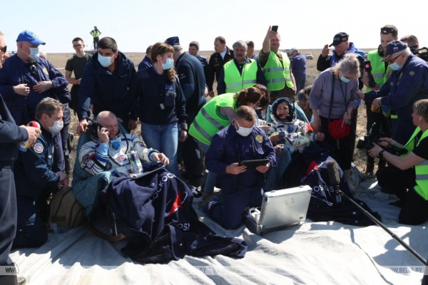 Первый космонавт суверенной Беларуси вернулась на Землю. Как завершилось звездное путешествие Василевской Первый космонавт суверенной Беларуси вернулась на Землю. Как завершилось звездное путешествие Василевской
